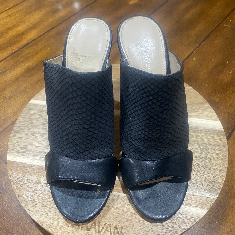 Women's Calvin Klein black heels size 6